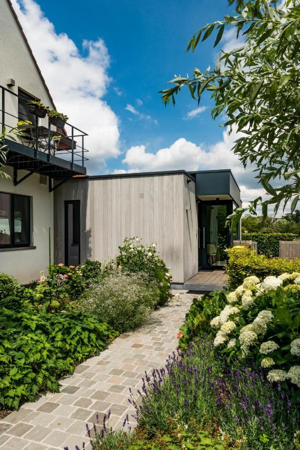B&B Hier En Nu Heusden Exterior photo